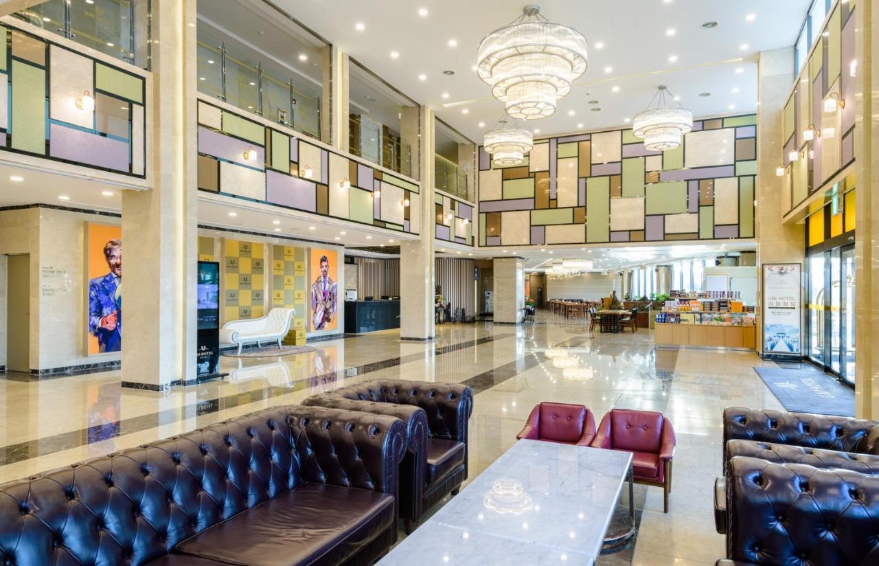 Uni Hotel Jeju Buitenkant foto