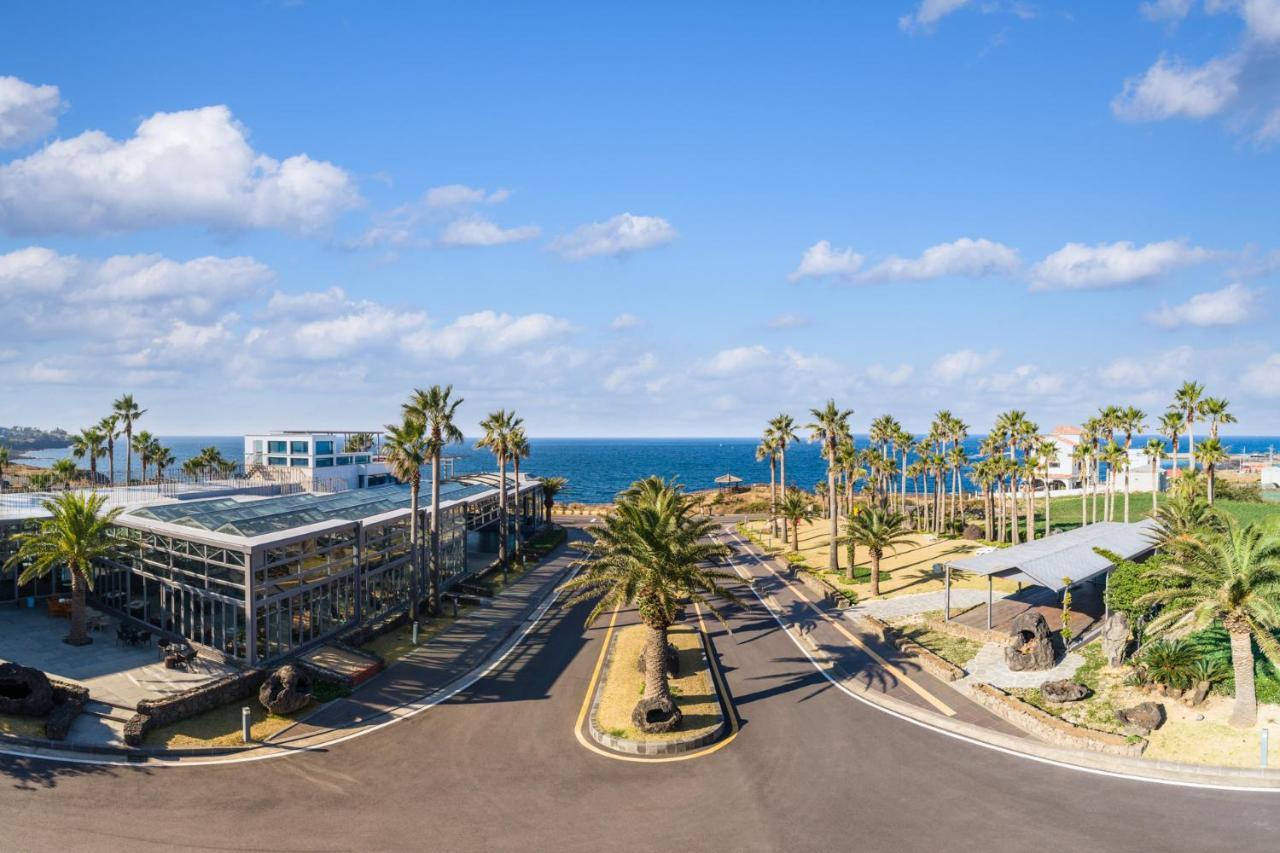 Uni Hotel Jeju Buitenkant foto
