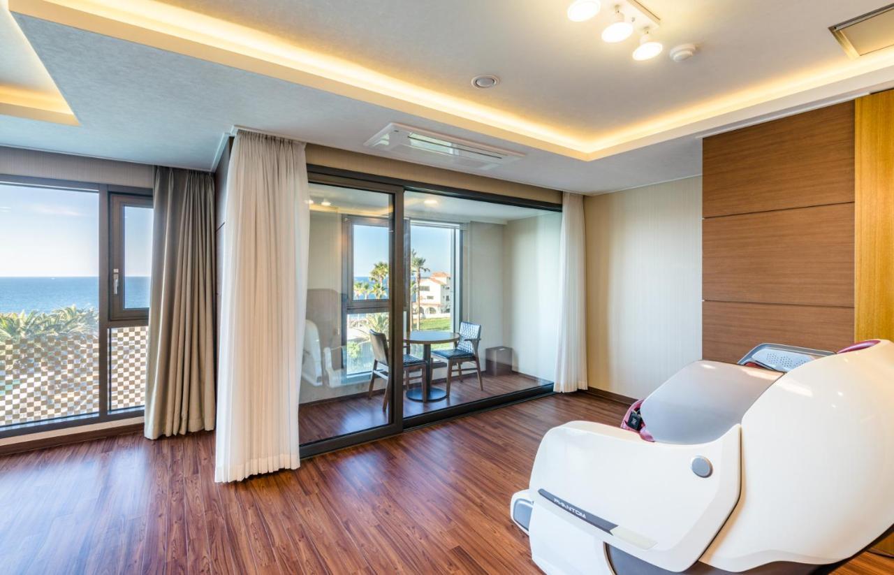 Uni Hotel Jeju Buitenkant foto