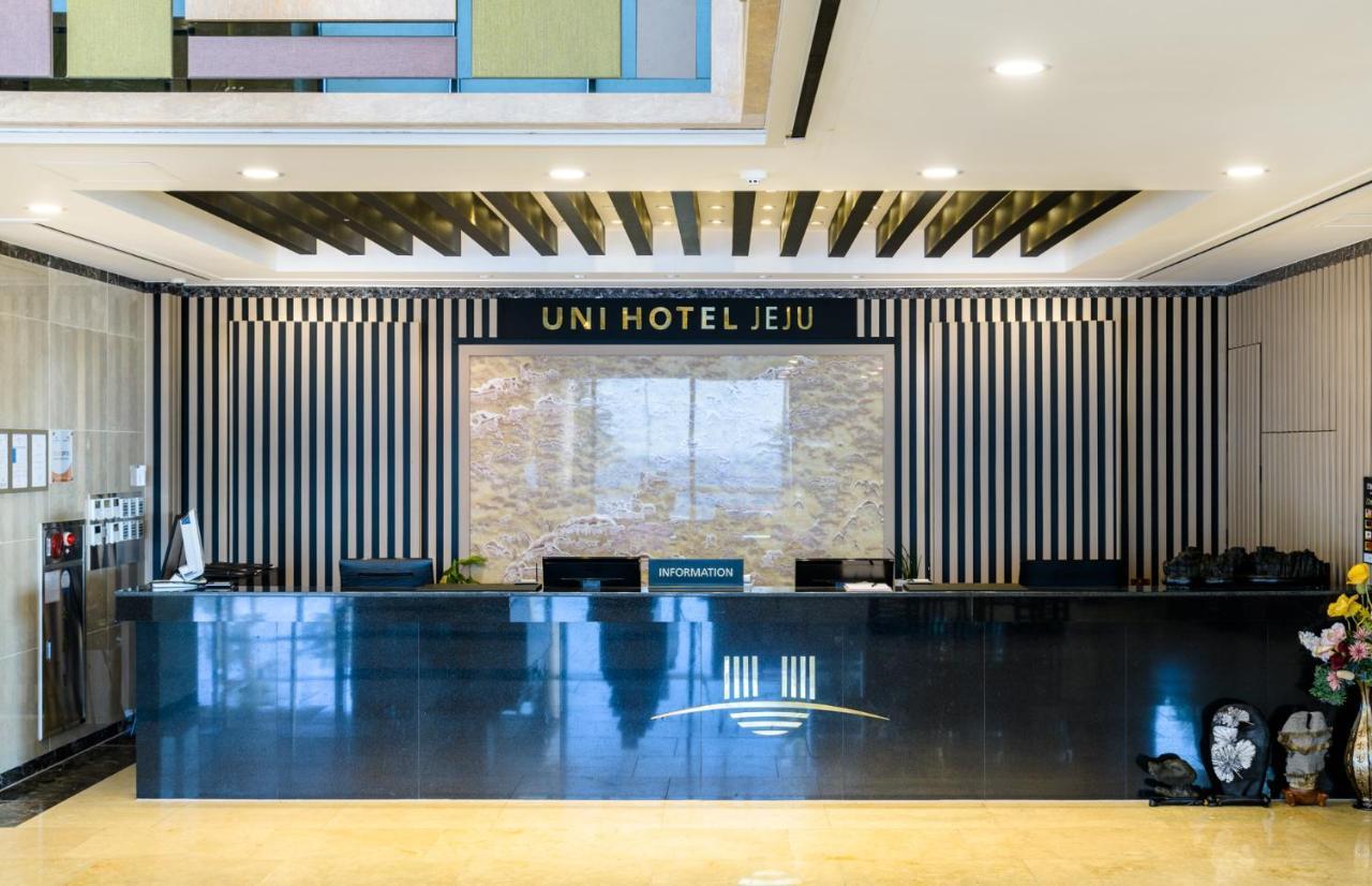 Uni Hotel Jeju Buitenkant foto