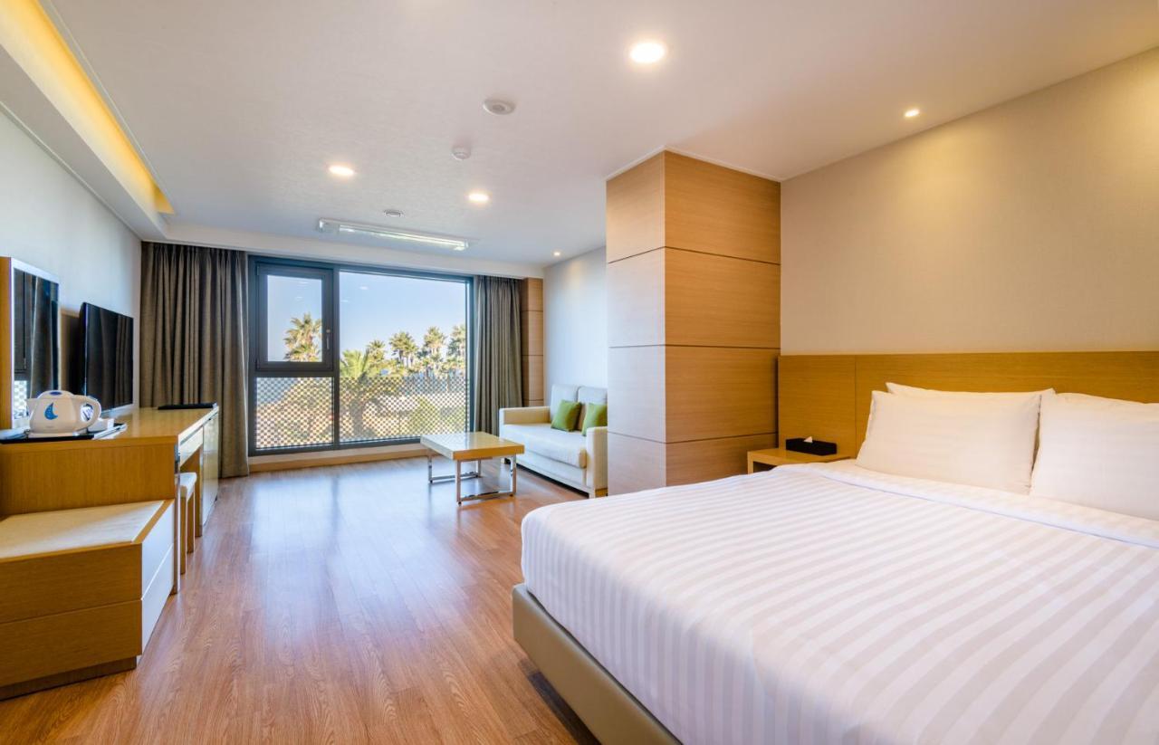 Uni Hotel Jeju Buitenkant foto