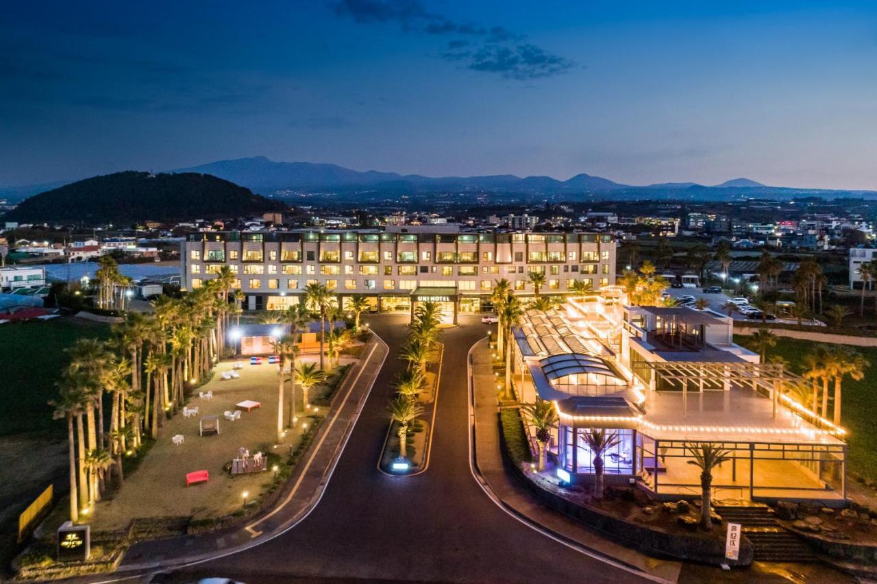Uni Hotel Jeju Buitenkant foto