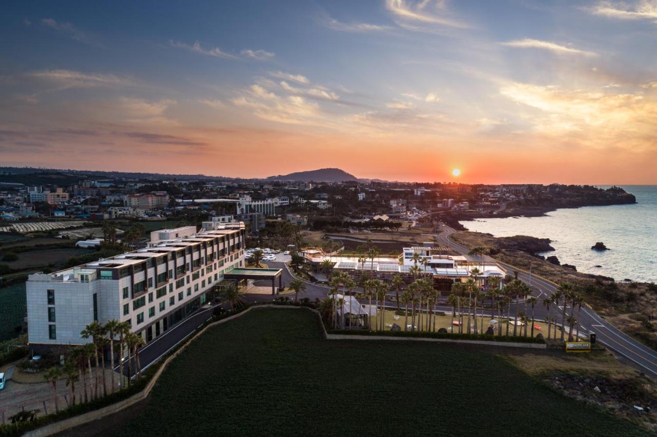 Uni Hotel Jeju Buitenkant foto