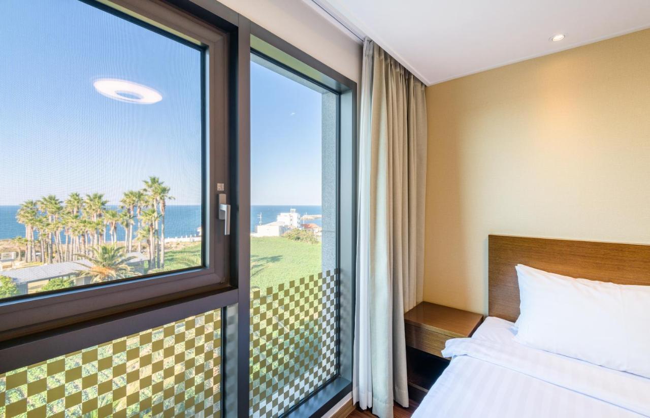 Uni Hotel Jeju Buitenkant foto
