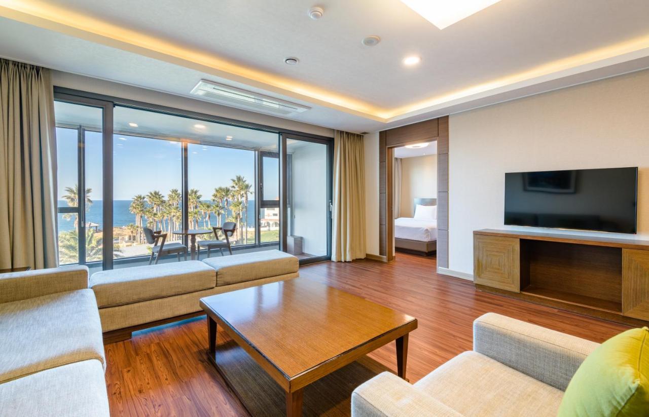 Uni Hotel Jeju Buitenkant foto